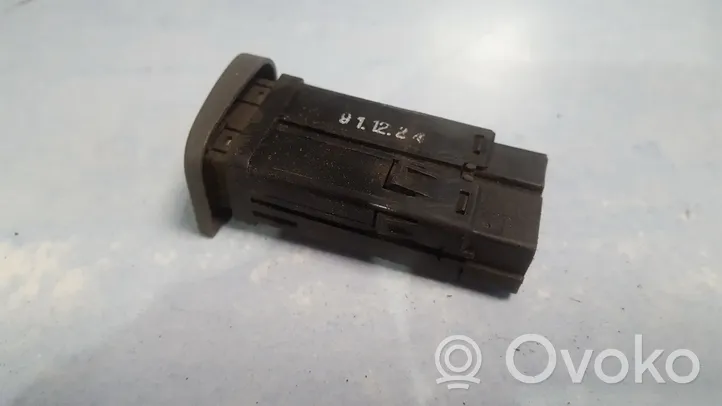 Honda Civic Windscreen/window heater switch m11552