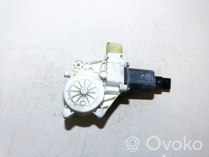 BMW 4 F32 F33 Moteur de lève-vitre de porte arrière 70460310