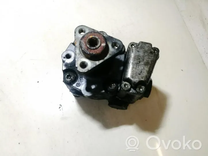 BMW 5 E60 E61 Servopumpe 678084802