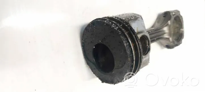 Volkswagen Polo Piston with connecting rod 