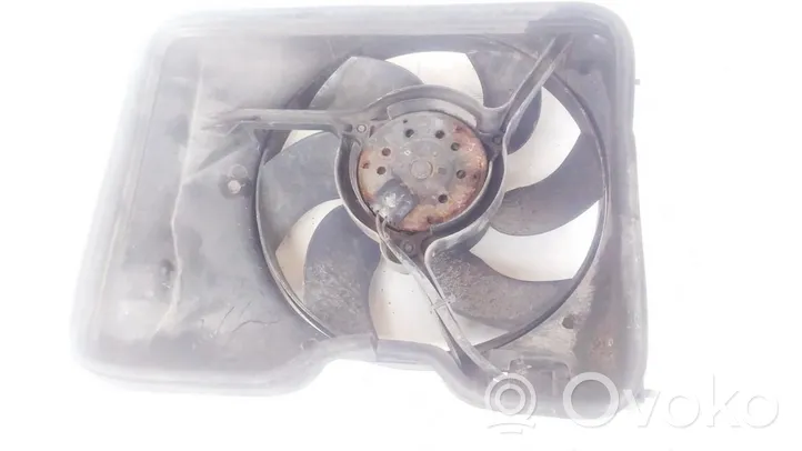 Opel Omega B1 Radiator cooling fan shroud 90570701