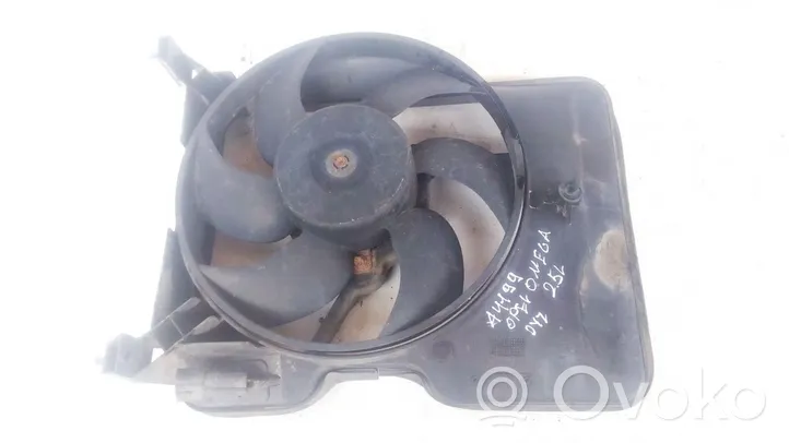 Opel Omega B1 Radiator cooling fan shroud 90570701