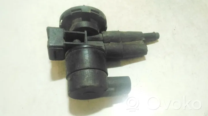 Audi A8 S8 D3 4E Solenoidinis vožtuvas a4669475