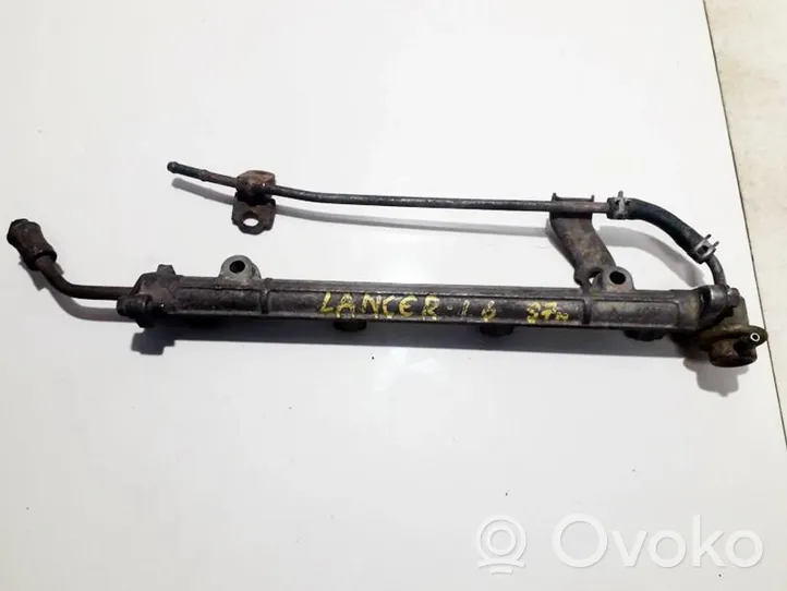 Mitsubishi Lancer Listwa wtryskowa 37713a