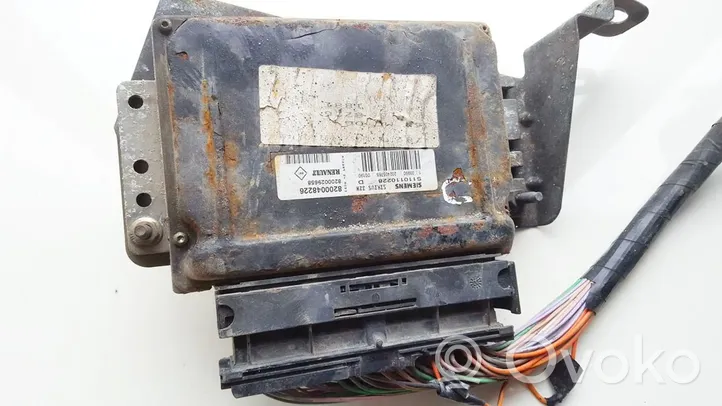 Volkswagen Touran I Sterownik / Moduł ECU 8200048226