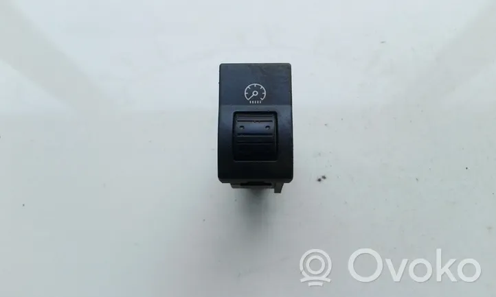 Mazda 3 I Interrupteur d'éclairage de la cabine dans le panneau 04057800