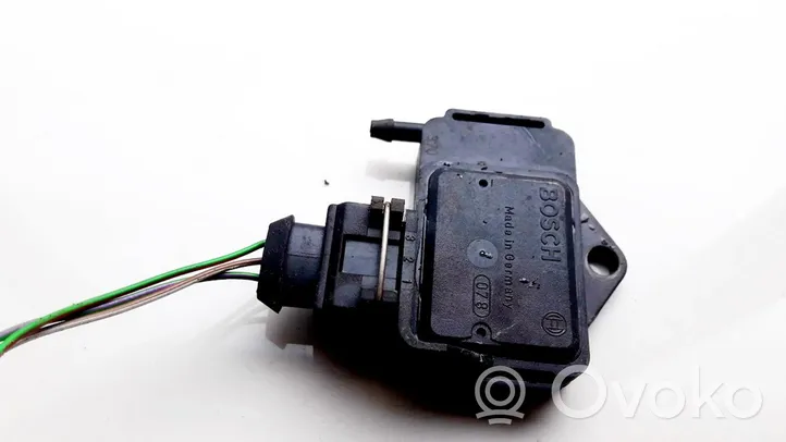 Volkswagen Golf III Air pressure sensor 3A0906051