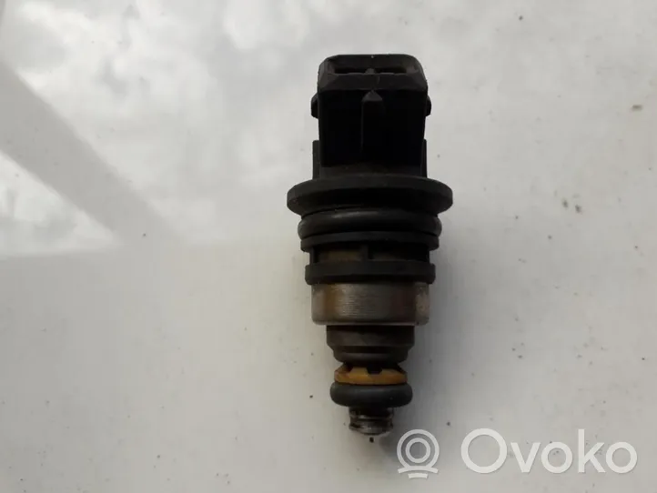 Peugeot 405 Injecteur de carburant 0280155505