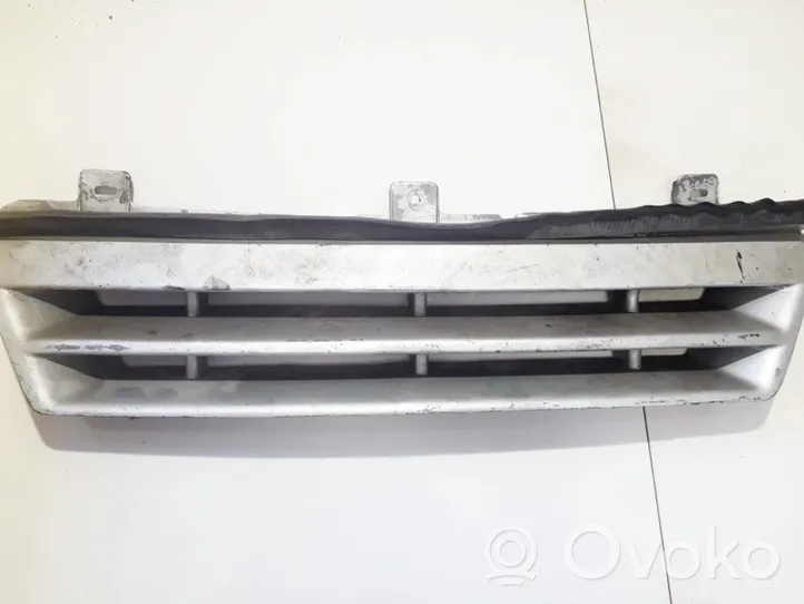 Opel Omega A Front grill 