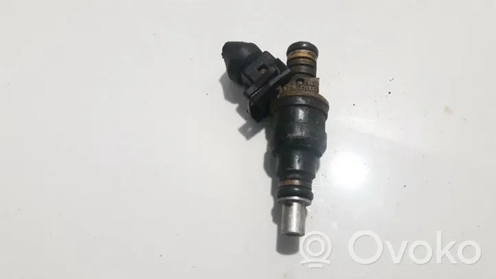 Saab 9000 CS Injecteur de carburant 0280150711