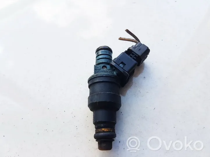 Hyundai Accent Fuel injector 3531022010