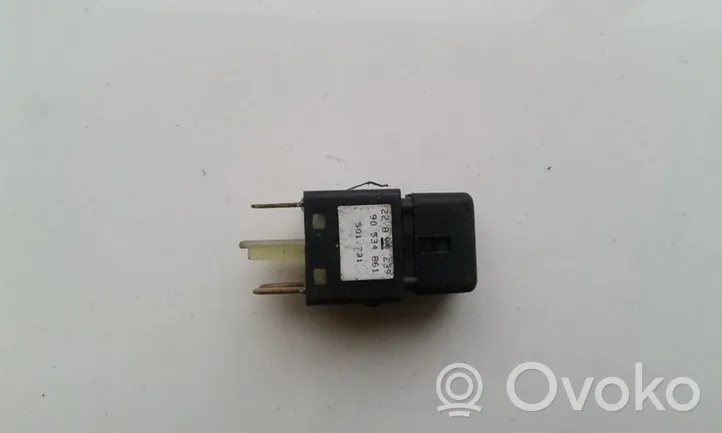 Opel Corsa B Fog light switch 90534861