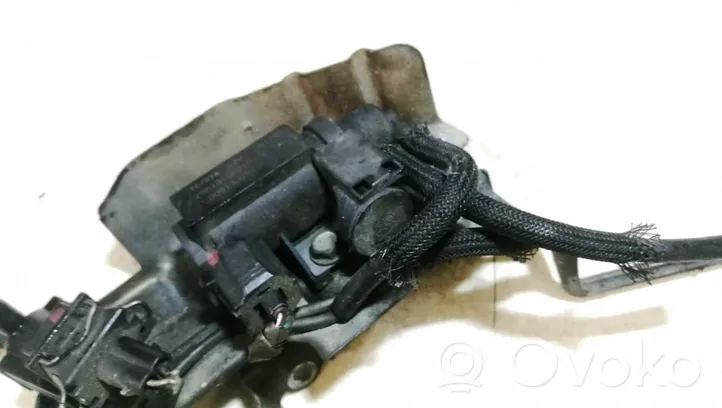 Toyota Avensis T250 Solenoidinis vožtuvas 258190R010