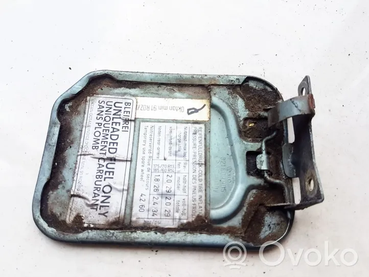 Volkswagen Golf II Bouchon, volet de trappe de réservoir à carburant 251010013C