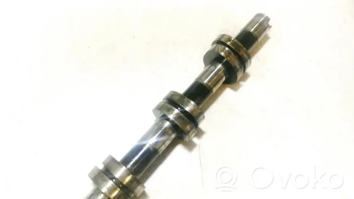 Volkswagen PASSAT B6 Camshaft 