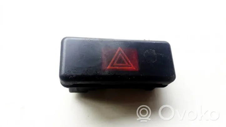 BMW 7 E38 Interruttore luci di emergenza 8350947