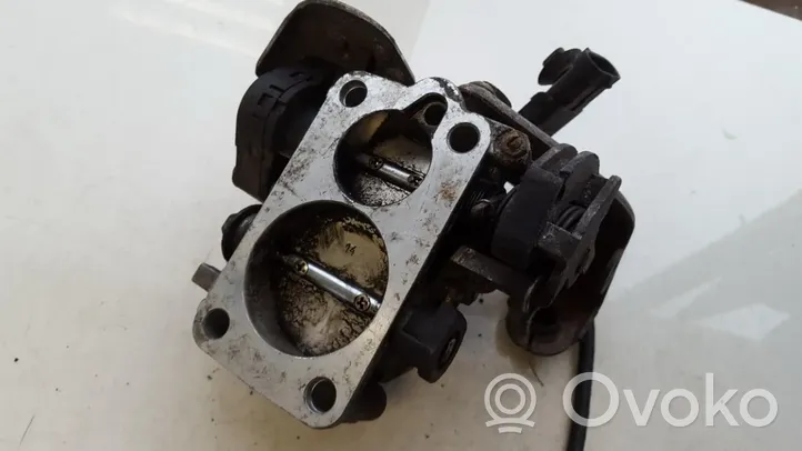 Renault Laguna I Throttle valve 71409404