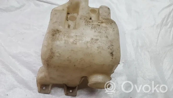 Subaru Legacy Réservoir de liquide lave-glace 86610AC000