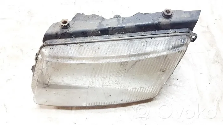 Volkswagen PASSAT B5 Lampa przednia 14742500