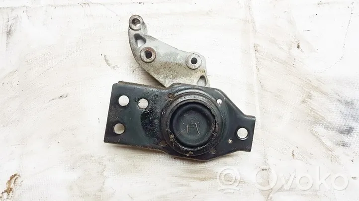 Renault Koleos I Engine mount bracket f6226140