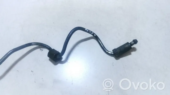 Nissan Almera N16 Tuyau d'alimentation conduite de carburant 