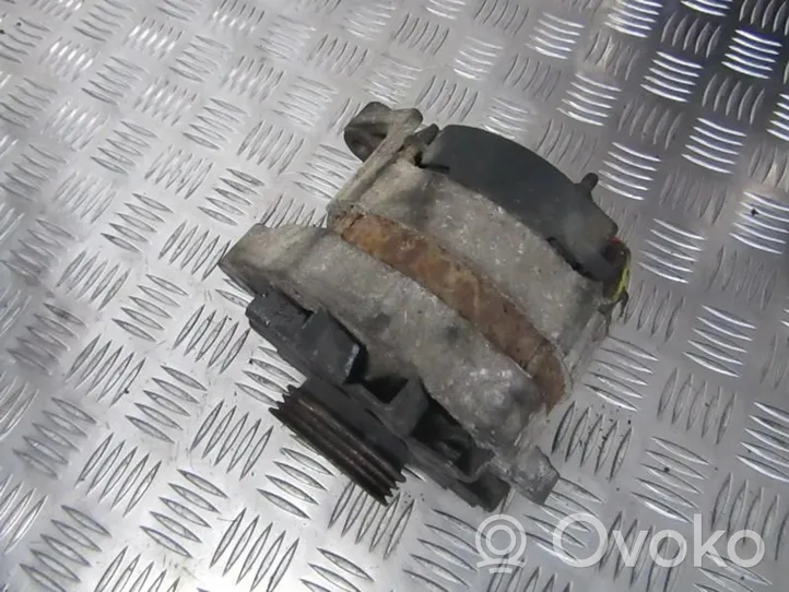 Renault Clio I Generator/alternator 2541257