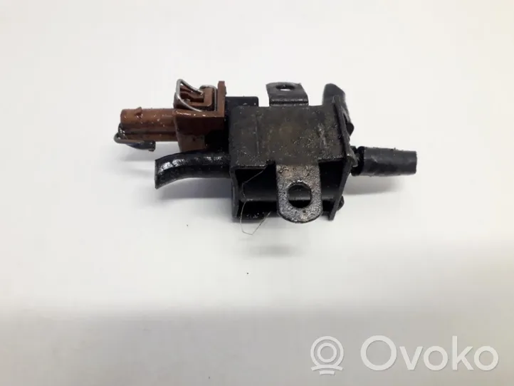 Volkswagen II LT Turboahtimen magneettiventtiili 028906283f