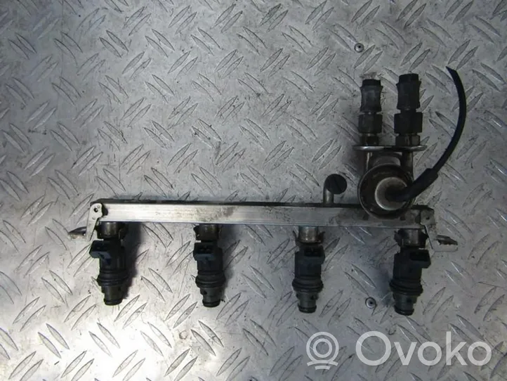 Opel Corsa B Tubo principal de alimentación del combustible 0280151045