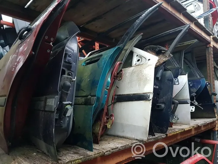 Renault Laguna I Porte arrière baltos