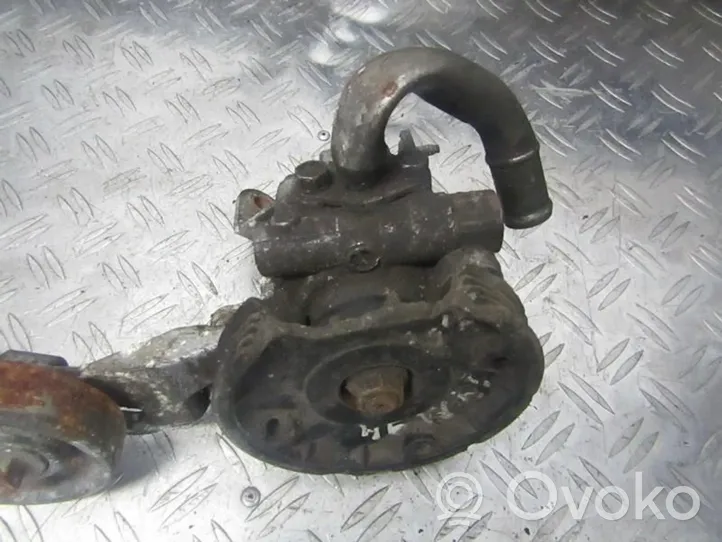 Mazda Xedos 6 Ohjaustehostimen pumppu C00332600B