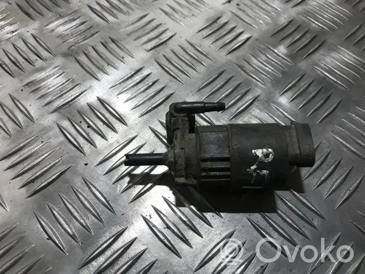 Renault Megane I Pompe de lave-glace de pare-brise 7700821782