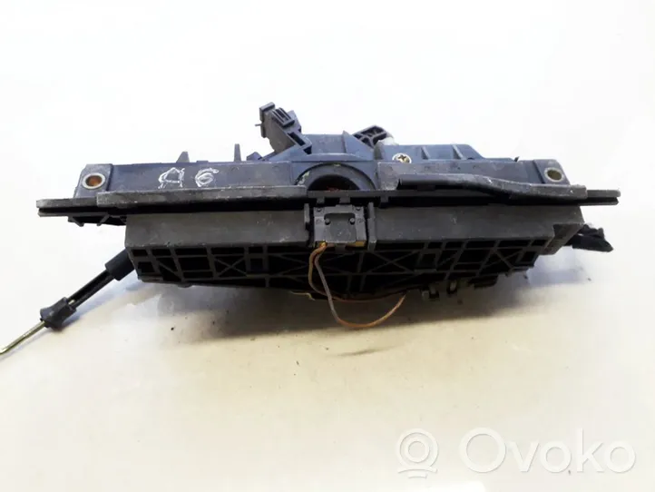 Audi A6 S6 C5 4B Motorino della chiusura centralizzata 4B0827565H