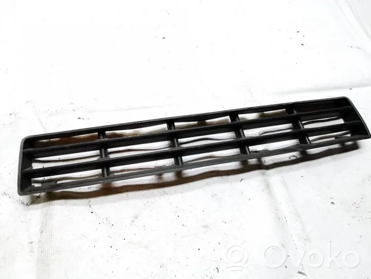 Volkswagen Golf IV Front bumper lower grill 1j0853677