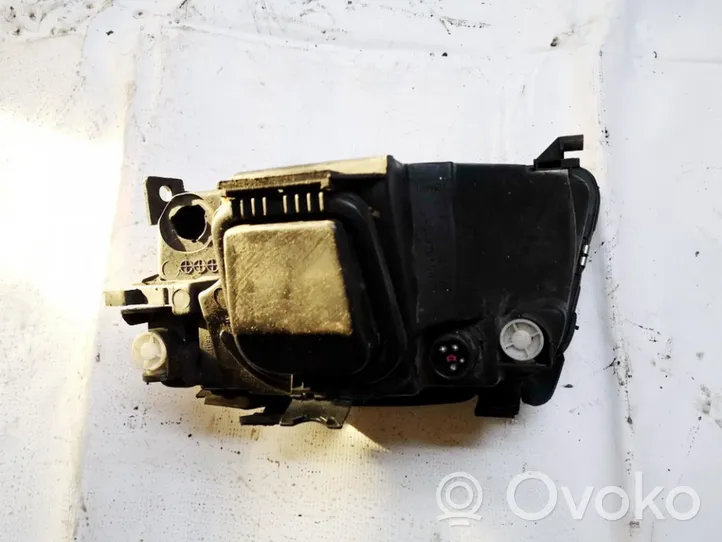 Audi A4 S4 B5 8D Lampa przednia 205109b