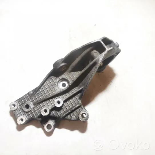 Alfa Romeo GT Engine mounting bracket 46460217