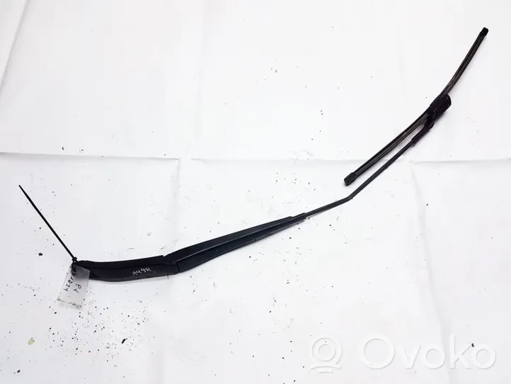 Alfa Romeo Giulietta Front wiper blade arm 50509405