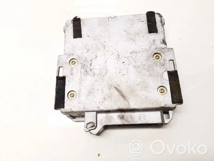 BMW 3 E36 Dzinēja vadības bloks 0281001711