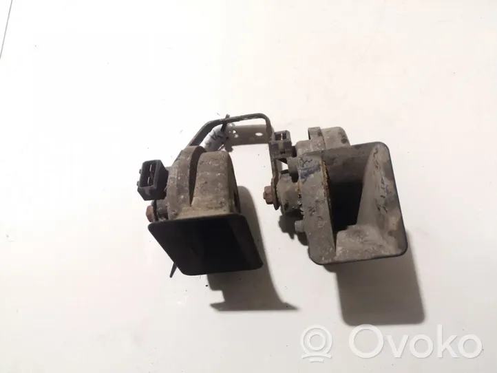 Audi A4 S4 B5 8D Horn signal 0092018