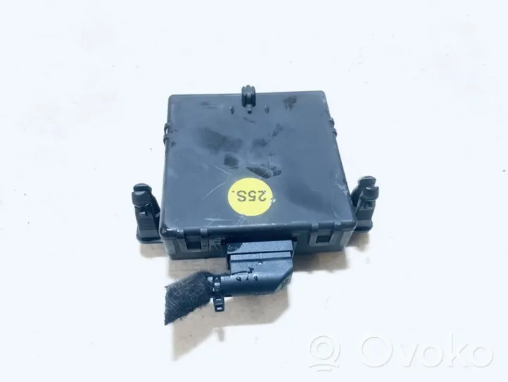 Audi A3 S3 8P Door control unit/module 1k0907530d