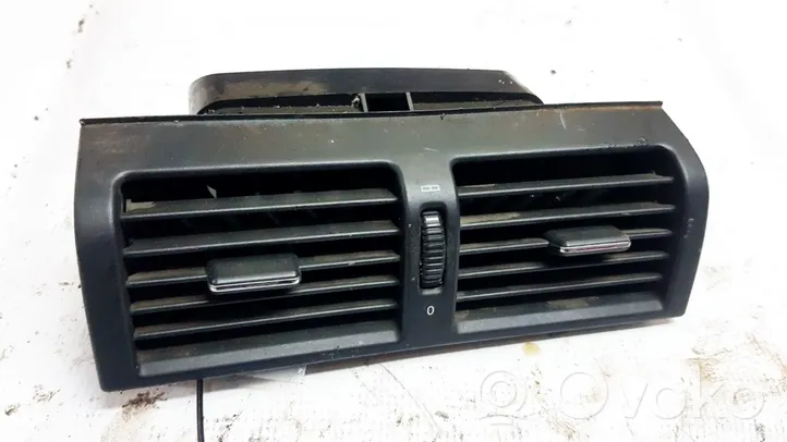 Mercedes-Benz E W210 Griglia di ventilazione centrale cruscotto 2108301554