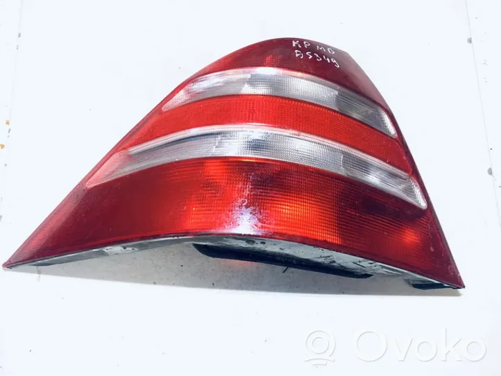 Mercedes-Benz S W220 Lampa tylna a2208200164