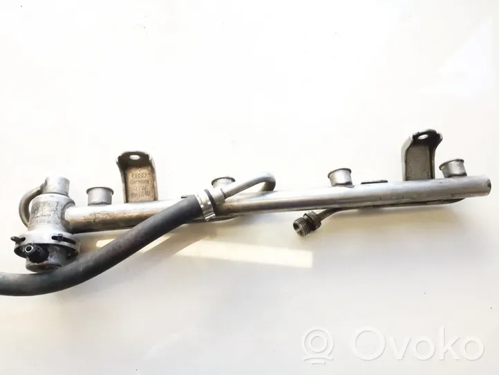 Volkswagen PASSAT B5 Fuel main line pipe 058133681