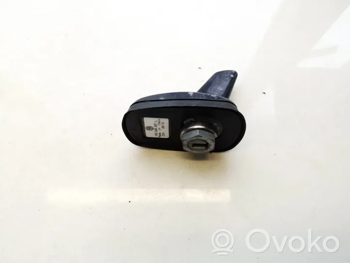 Volkswagen Jetta VI Antenna GPS 1k0035507l