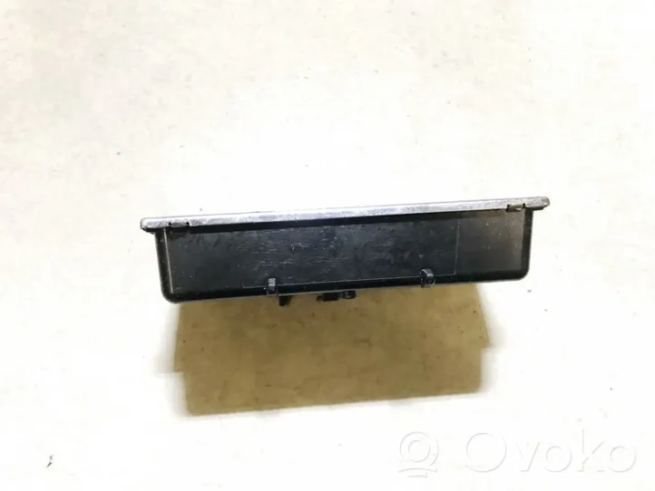 Volkswagen Touareg I Peleninė panelėje 7l6857311