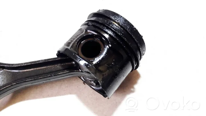 Jaguar XF Piston with connecting rod H268X