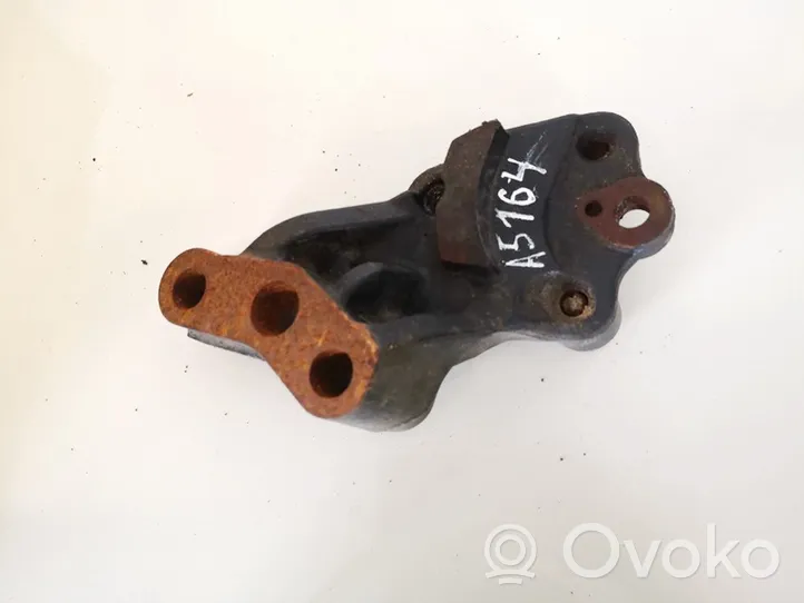 Honda CR-V Engine mounting bracket 