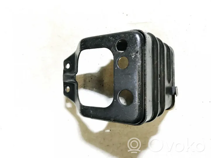 Nissan Primera Support, suspension du moteur 