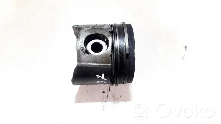 Citroen Xantia Piston 