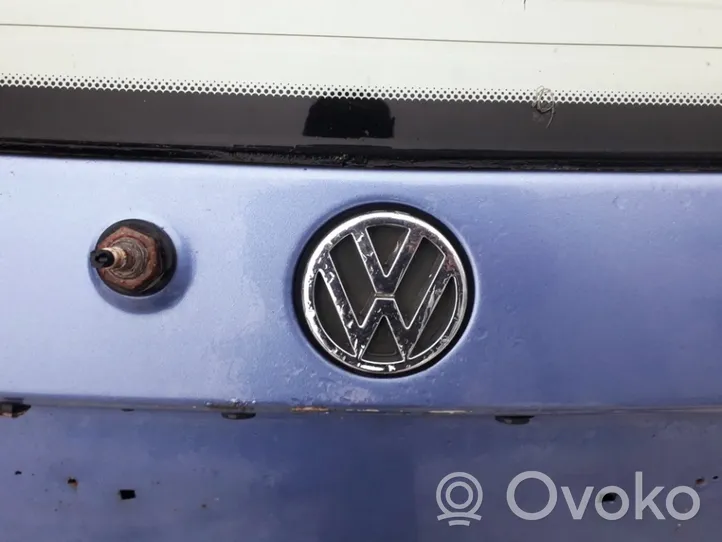 Volkswagen Golf III Mostrina con logo/emblema della casa automobilistica 