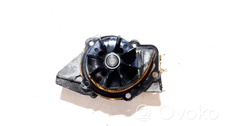 Citroen C5 Pompe de circulation d'eau 9630772610